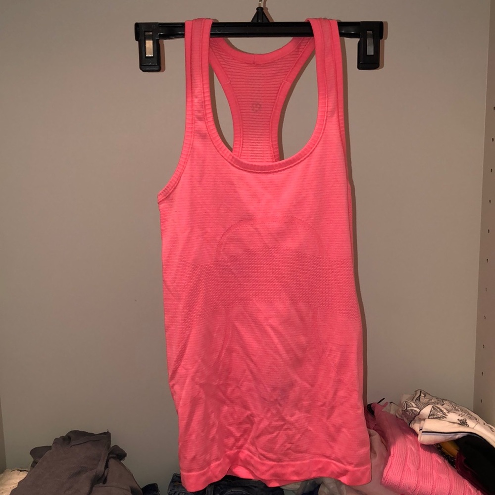 Lululemon tank top